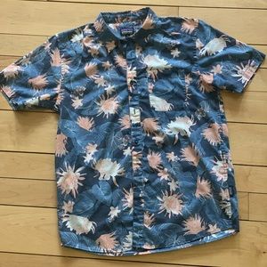 Men's short sleeve  Patagonia button down shirt